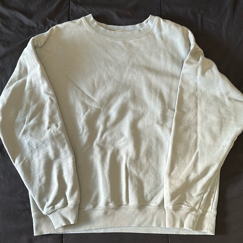 YEEZY Season 6 Crewneck Mens size Large. Rare YEEZY Teal color